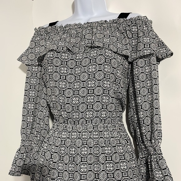 Libby Edelman Women’s Off the Shoulder Ruffle Dress! (NWT)! - Picture 5 of 8